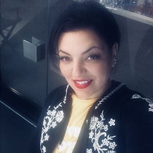 Meet your Posher, Lilly